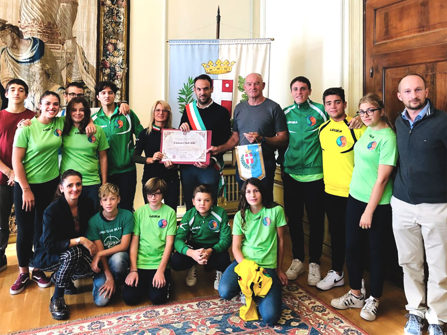 Il Sindaco di Treviso premia con una pergamena i successi di Canoa Club Sile!